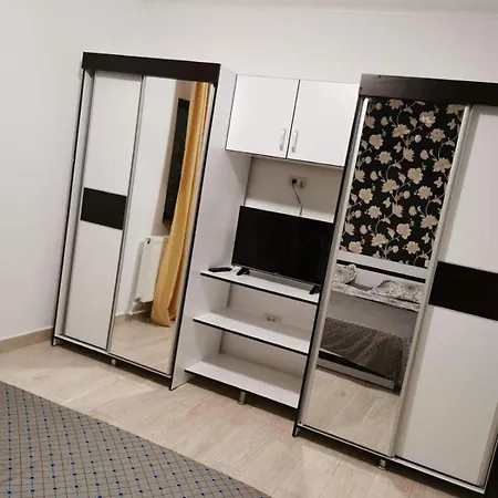 Ozzyhouse Appartement Năvodari
